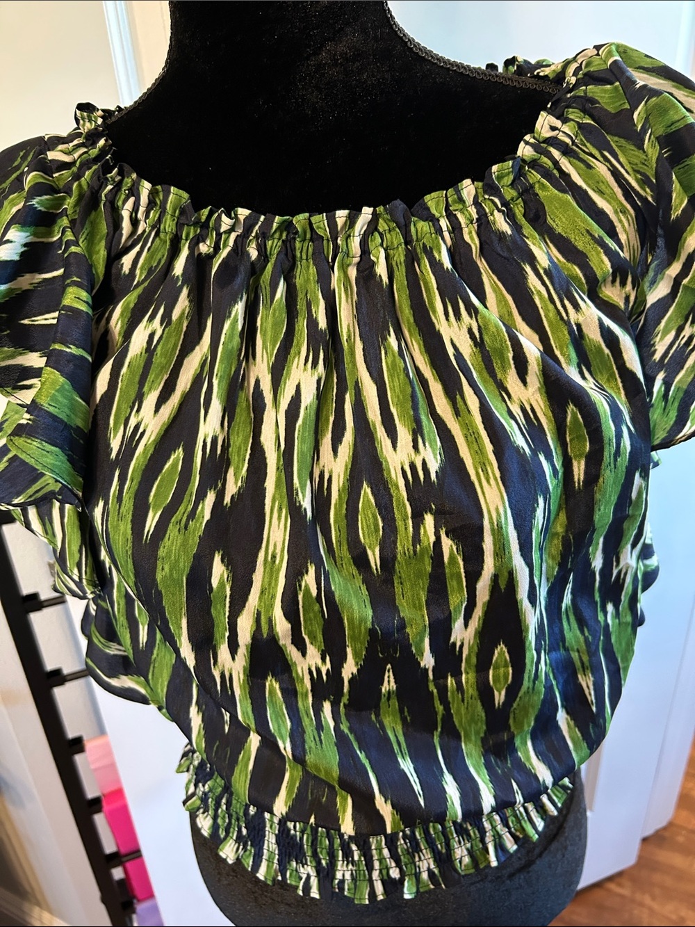 Green Patterned Off-Shoulder Ruffle Top - Picture 2 of 10